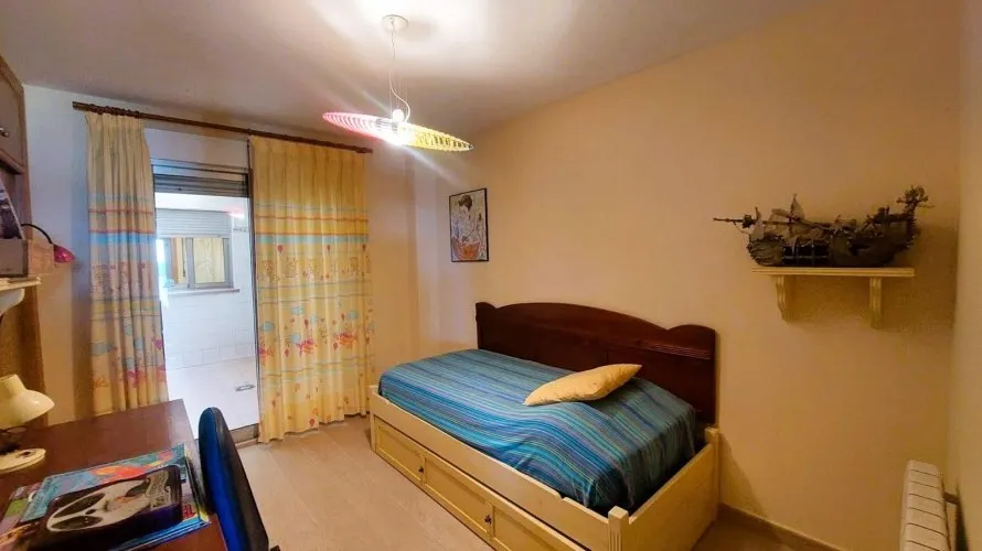 Apartamento de 4 dormitorios en Torrevieja, Spain No. 561 № 19