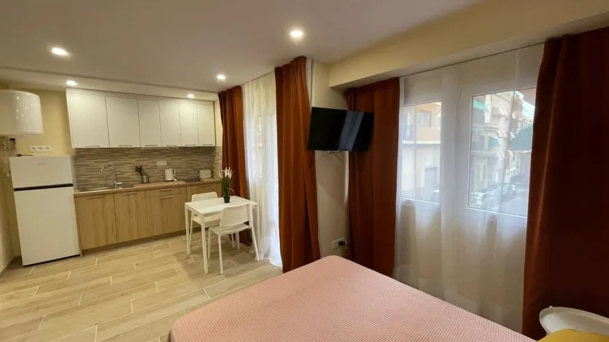 Apartamento de 3 dormitorios en Alicante, Spain No. 357