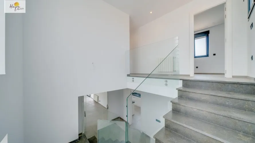 Villa de 5 dormitorios en Calpe, Spain No. 443 № 26