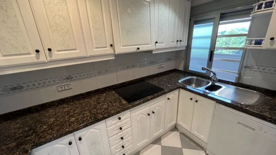 Apartamento de 2 dormitorios en Benidorm, Spain No. 392 № 5