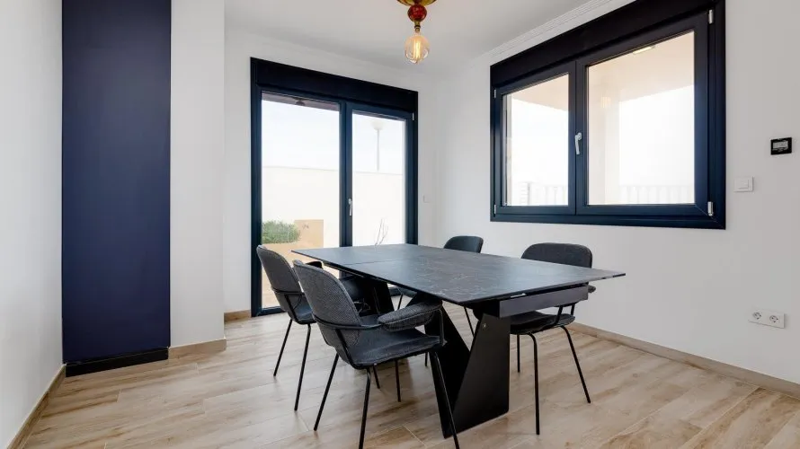 Villa de 4 dormitorios en Torrevieja, Spain No. 462 № 15