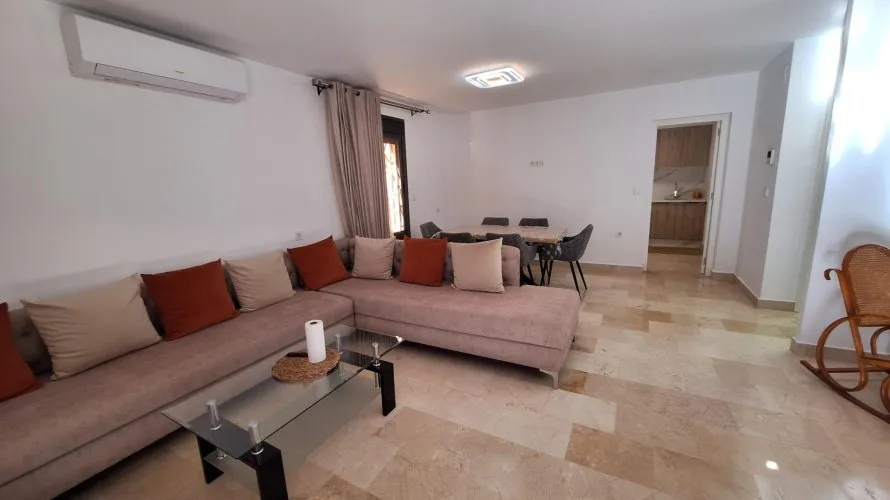 Сasa de 3 dormitorios en Torrevieja, Spain No. 940 № 10
