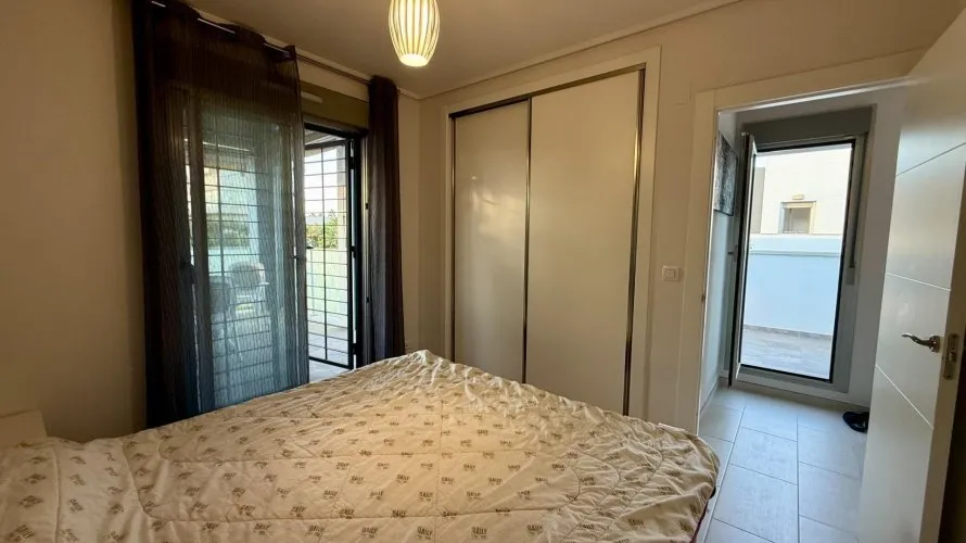 Apartamento de 3 dormitorios en Torrevieja, Spain No. 167 № 22