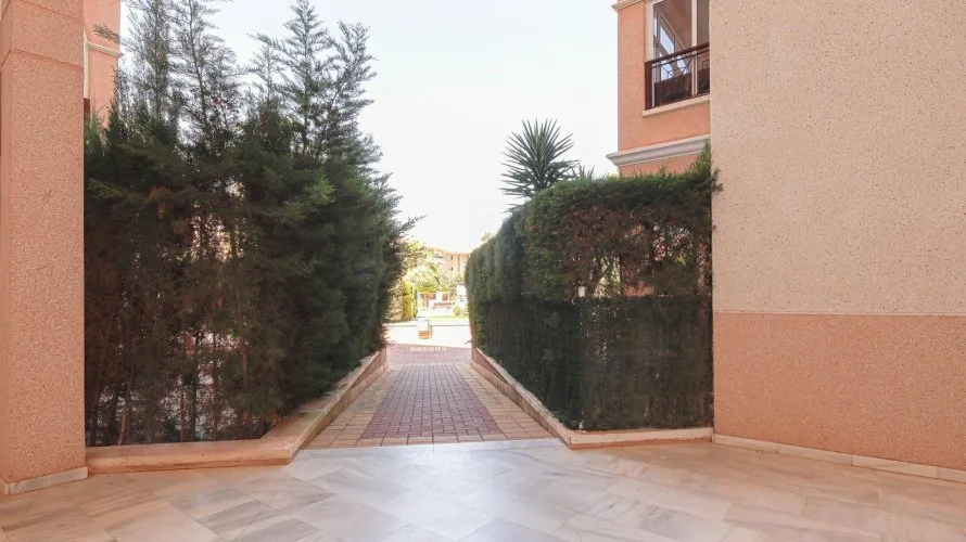 Apartamento de 1 dormitorio en Alicante, Spain No. 1120 № 9