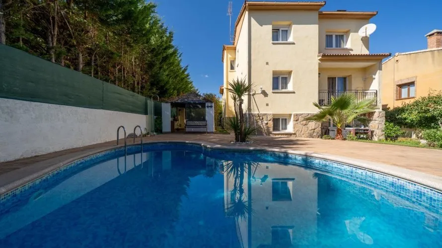 Apartamento de 5 dormitorios en San Martín de Valdeiglesias, Spain No. 1198 № 28