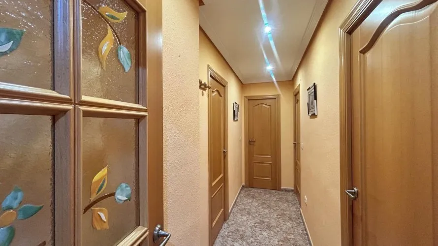 Apartamento de 3 dormitorios en Benidorm, Spain No. 1347 № 23