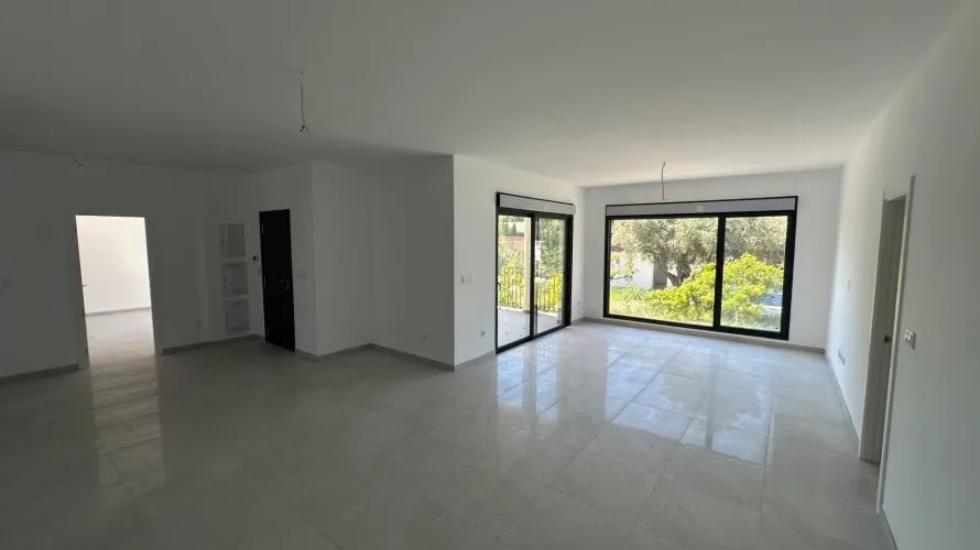 Villa de 5 dormitorios en San Vicente del Raspeig, Spain No. 1106 № 11