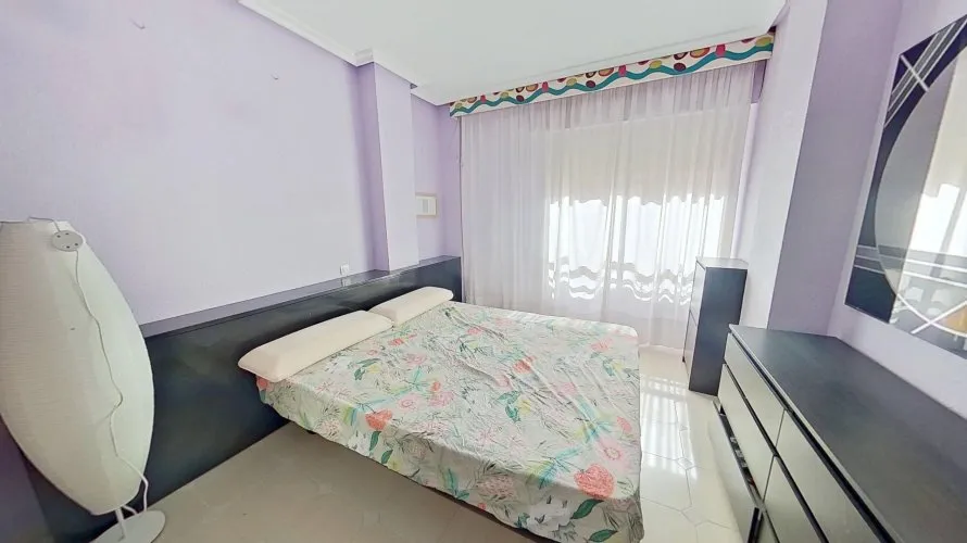 Apartamento de 4 dormitorios en Torrevieja, Spain No. 1391
