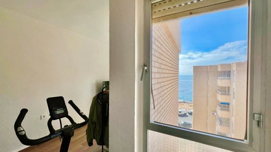 Ático de 2 dormitorios en Torrevieja, Spain No. 1024 № 24
