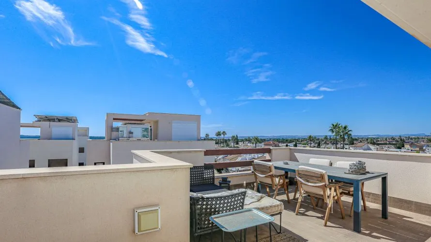 Villa de 101m² en Ciudad Quesada, Spain No. 1063 № 2