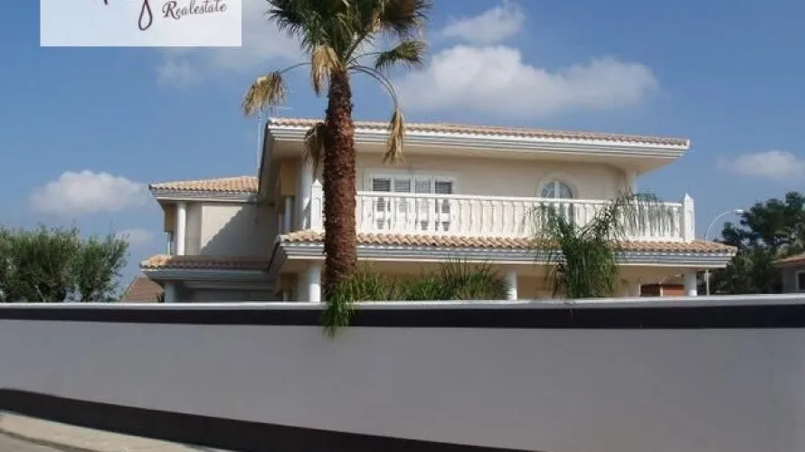 Apartamento de 4 dormitorios en L'Eliana, Spain No. 1313 № 4