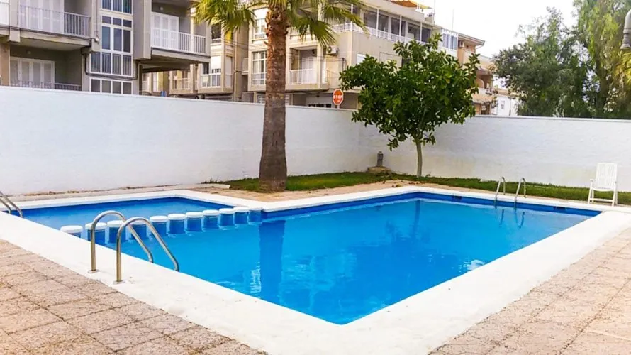 Apartamento de 51m² en Torrevieja, Spain No. 2084 № 1