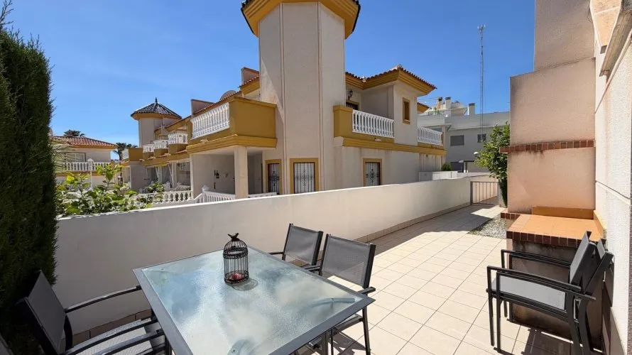 Villa de 4 dormitorios en Ciudad Quesada, Spain No. 1101 № 11