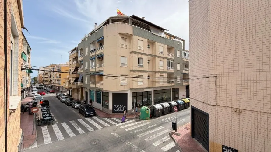 Apartamento de 3 dormitorios en Torrevieja, Spain No. 2242 № 20