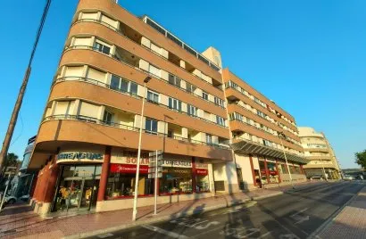 Apartamento de 2 dormitorios en Torrevieja, Spain No. 2226