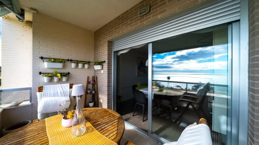 Apartamento de 4 dormitorios en Villajoyosa, Spain No. 1036 № 1