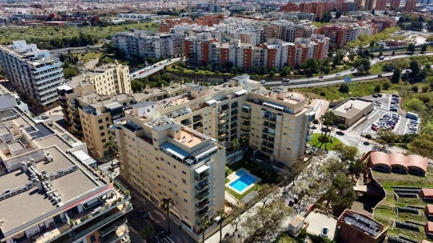 Apartamento de 2 dormitorios en Paterna, Spain No. 1186 № 2