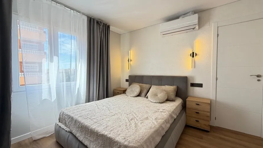 Apartamento de 3 dormitorios en Torrevieja, Spain No. 1077 № 4
