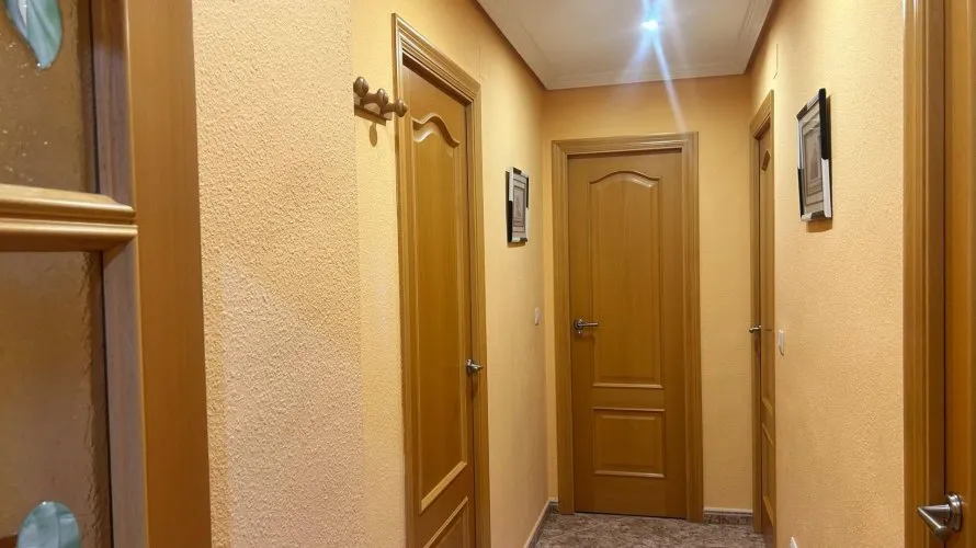 Apartamento de 3 dormitorios en Benidorm, Spain No. 1347 № 22