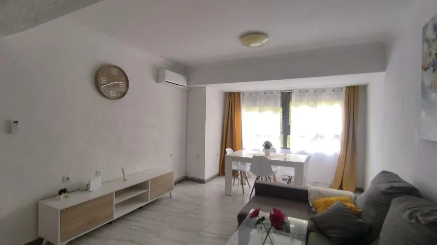 Apartamento de 3 dormitorios en Alicante, Spain No. 1127 № 2