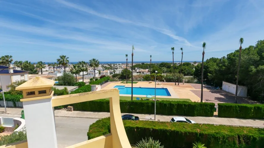 Villa de 194m² en Alicante, Spain No. 1360 № 1