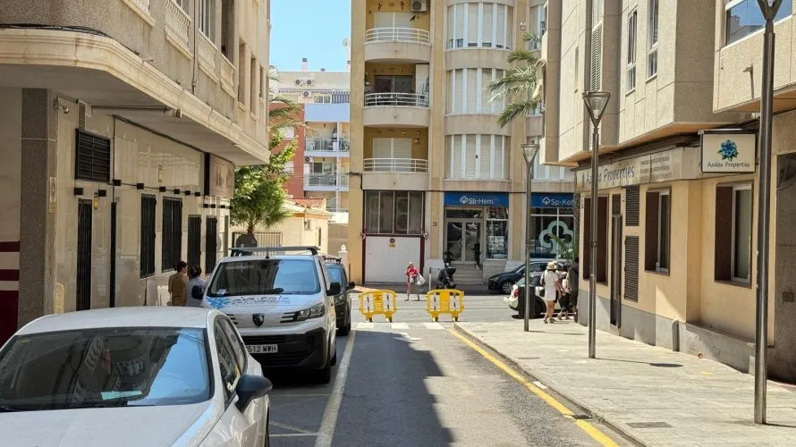 Apartamento de 2 dormitorios en Torrevieja, Spain No. 2058
