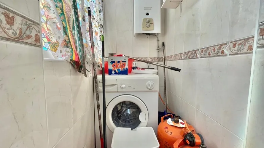 Apartamento de 3 dormitorios en Torrevieja, Spain No. 2061 № 2