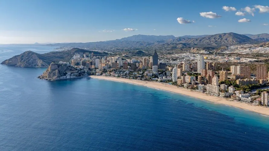 Apartamento de 3 dormitorios en Benidorm, Spain No. 1232 № 7