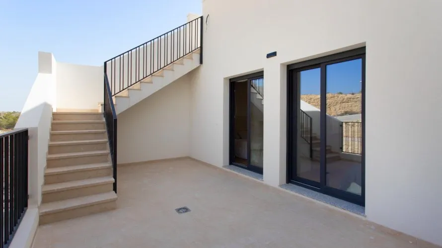 Dúplex de 3 dormitorios en Monforte del Cid, Spain No. 1265 № 1