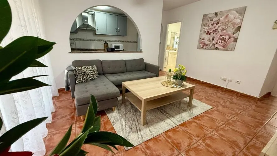 Apartamento de 2 dormitorios en Torrevieja, Spain No. 2033 № 17