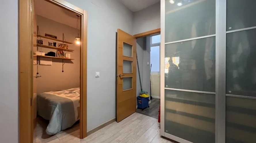 Apartamento de 1 dormitorio en Madrid, Spain No. 993 № 8