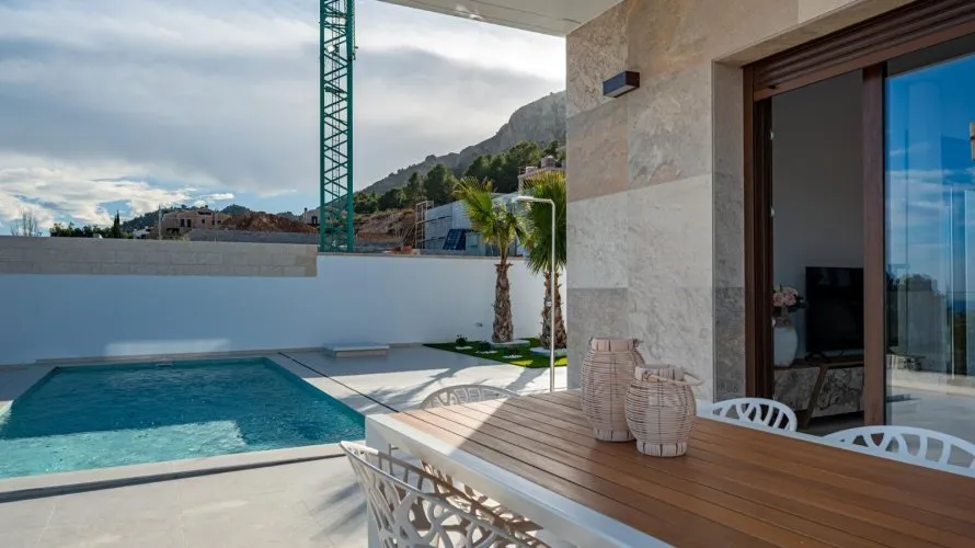 Villa de 3 dormitorios en Polop, Spain No. 973 № 5