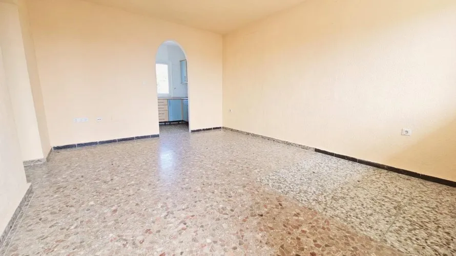 Apartamento de 4 dormitorios en Torrevieja, Spain No. 1093 № 9