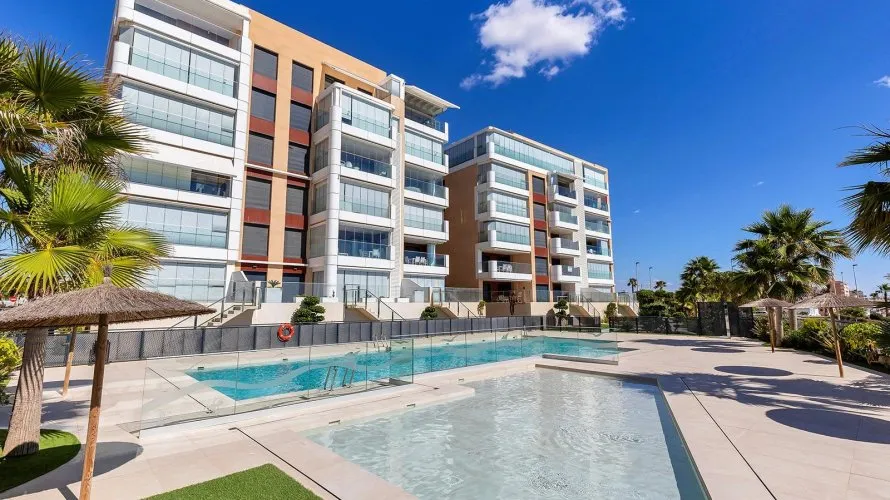 Apartamento de 2 dormitorios en Torre de la Horadada, Spain No. 1290 № 3