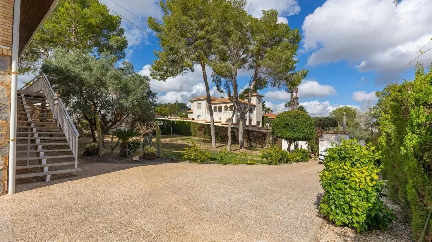 Villa de 5 dormitorios en Campoamor, Spain No. 1017 № 2