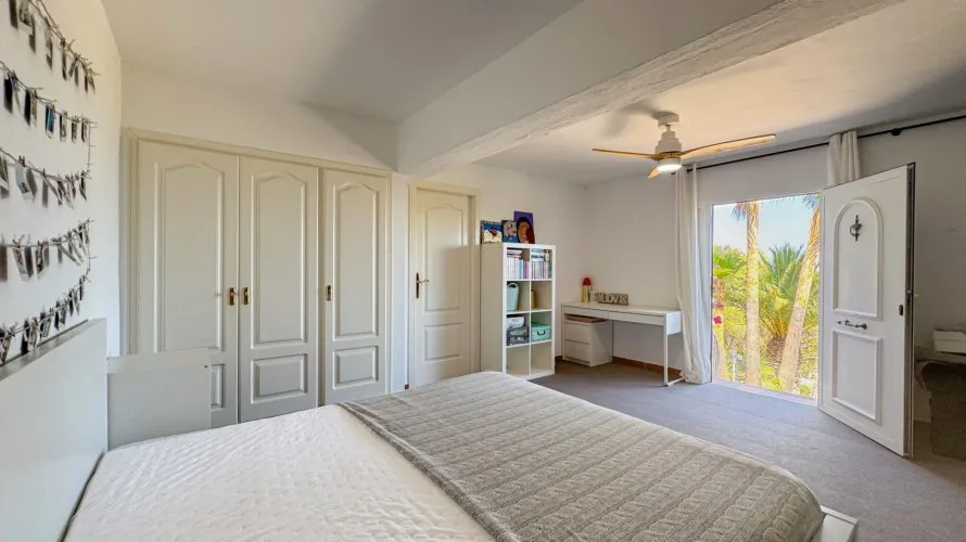 Villa de 3 dormitorios en La Nucia, Spain No. 1185 № 15