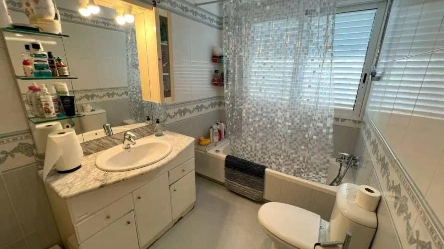 Apartamento de 4 dormitorios en Manises, Spain No. 1312 № 22