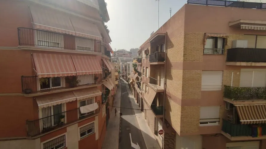 Apartamento de 2 dormitorios en Alicante, Spain No. 1450 № 10