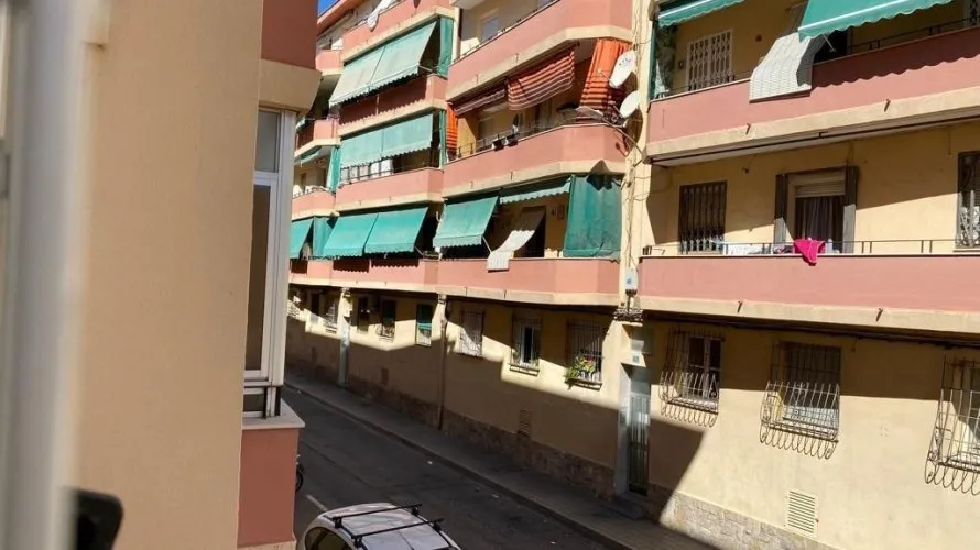 Apartamento de 2 dormitorios en Alicante, Spain No. 2220 № 10