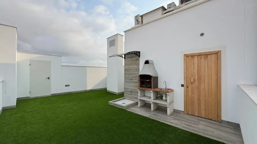 Apartamento de 1 dormitorio en Torrevieja, Spain No. 2244 № 8
