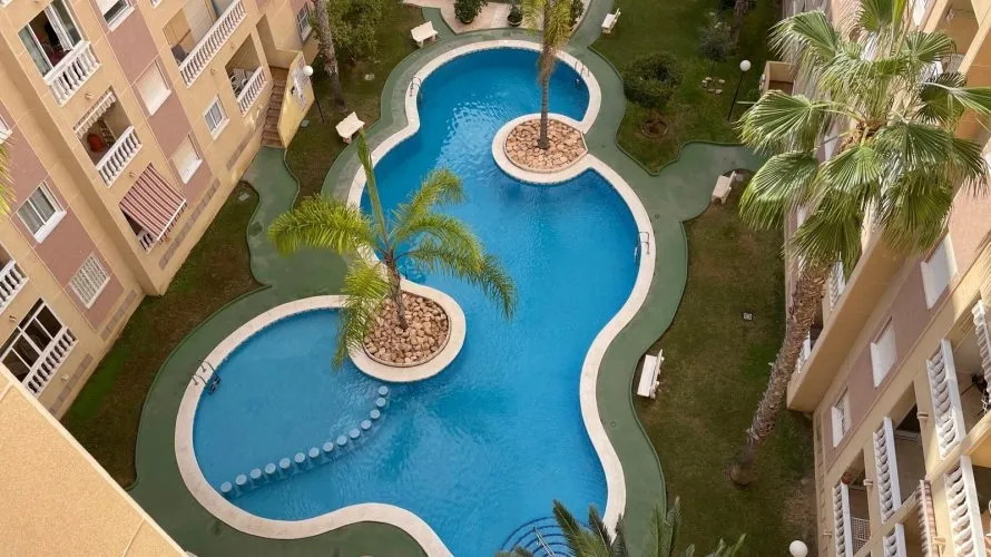 Apartamento de 2 dormitorios en Torrevieja, Spain No. 2076 № 27