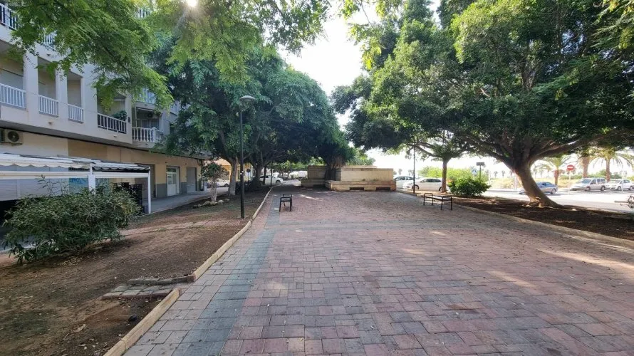 Apartamento de 2 dormitorios en Torrevieja, Spain No. 2073