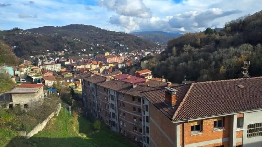 Apartamento de 61m² en Langreo, Spain No. 2162 № 2