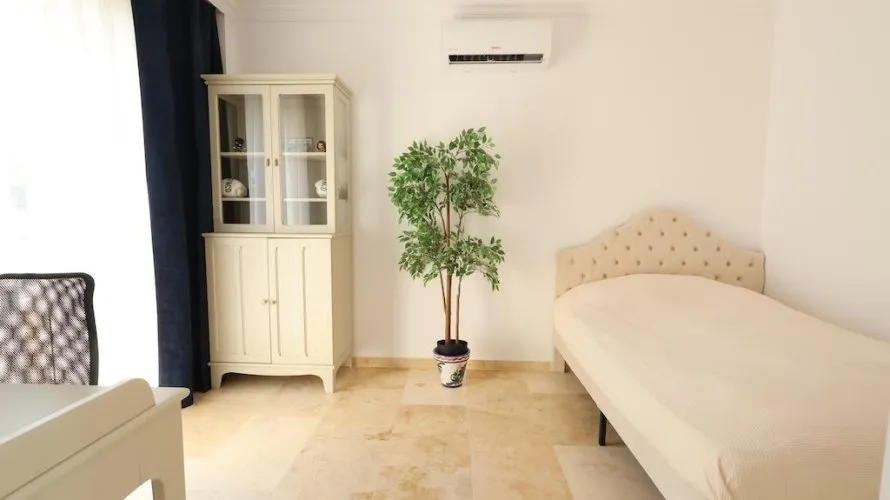 Apartamento de 3 dormitorios en Campoamor, Spain No. 1989 № 9