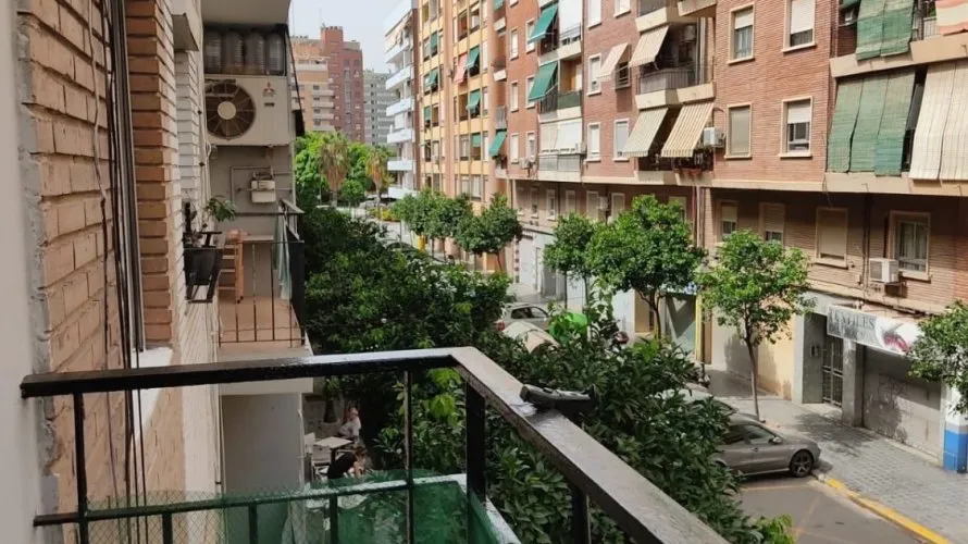 Apartamento de 2 dormitorios en Valencia, Spain No. 1355 № 4