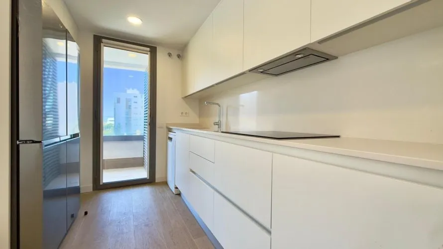 Apartamento de 3 dormitorios en Alicante, Spain No. 1136 № 7
