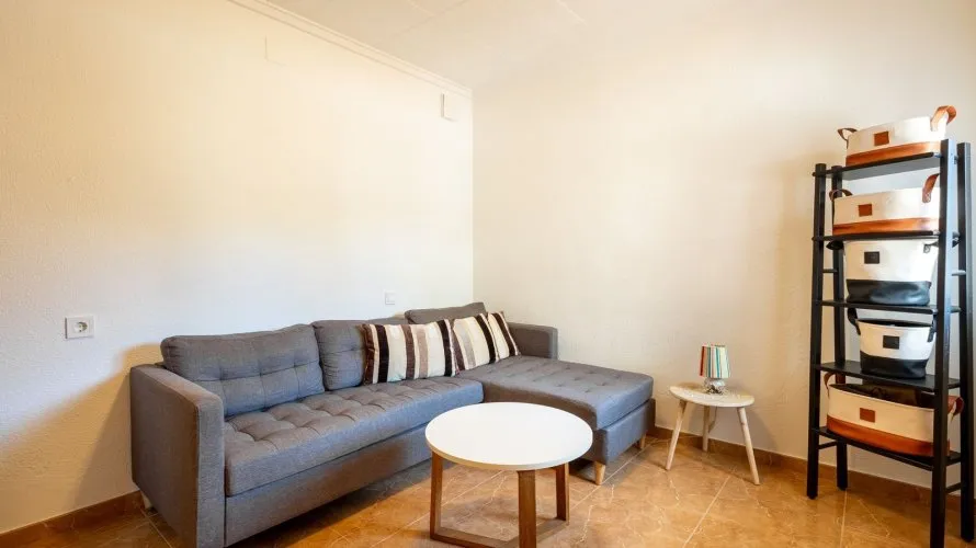 Apartamento de 60m² en Torrevieja, Spain No. 2230 № 2