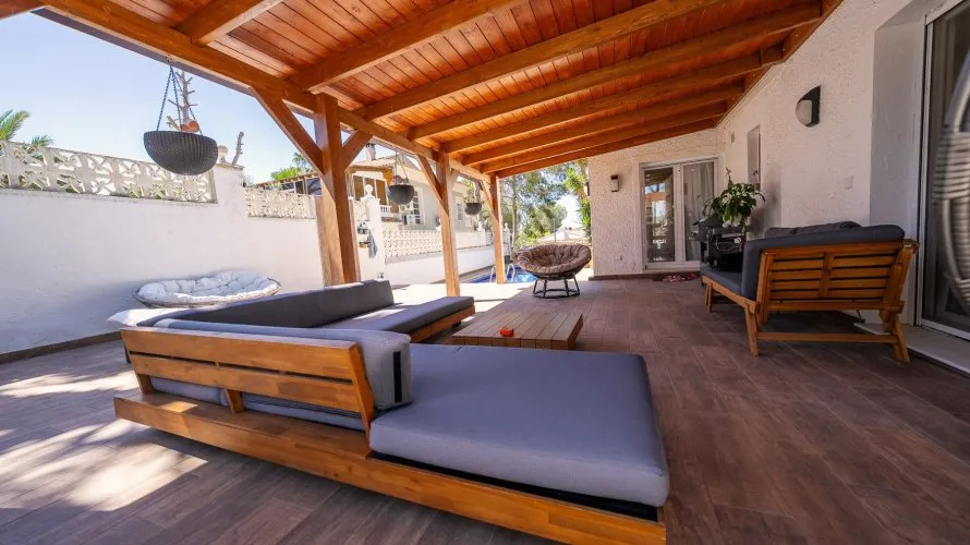 Villa de 192m² en Pinar De Campoverde, Spain No. 1144 № 9