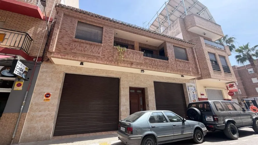 Apartamento de 1 dormitorio en Massanassa, Spain No. 2181 № 1