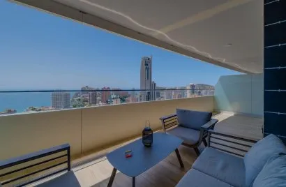 Apartamento de 2 dormitorios en Benidorm, Spain No. 1281